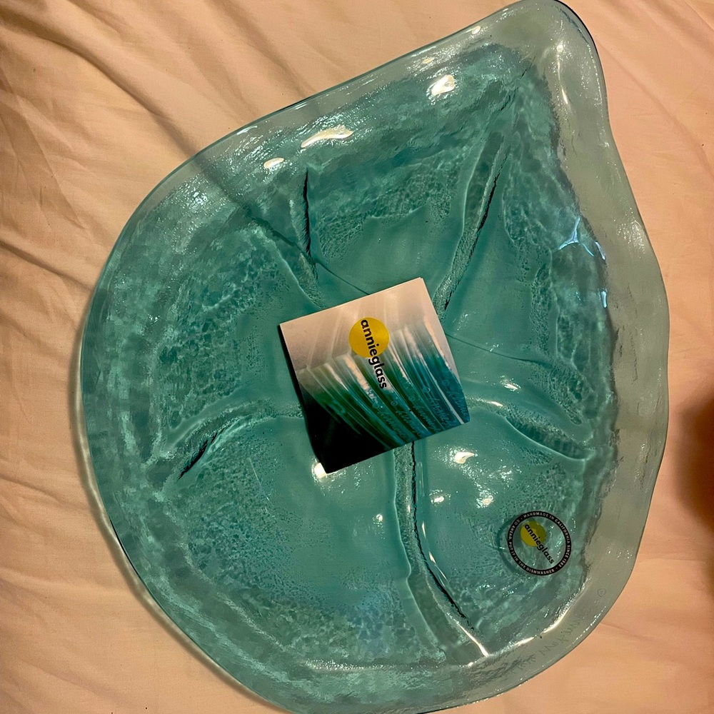 New Annie Glass Serving Bowl